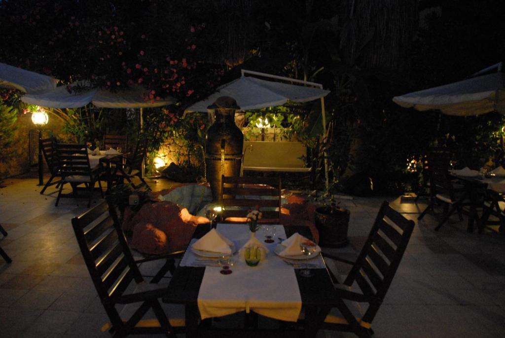 Kaleici Lodge Aparts Antalya Exterior photo